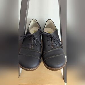 El Naturalista Black Leather Lace-Up Oxford Shoes for Women